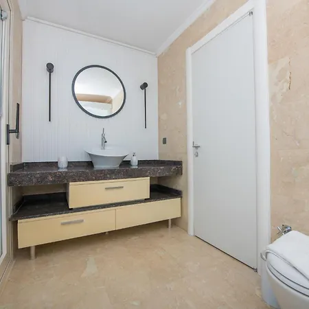 Bodrumda Essiz Deniz Manzarali Lueks Boss 1 Milas